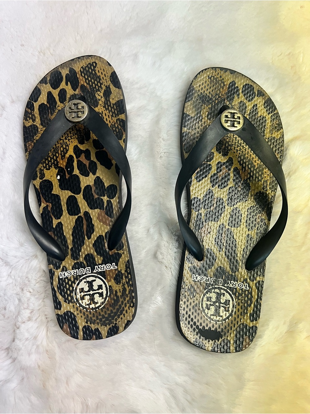 Tory Burch Thin Flip Flops Leopard print Thong Sandals Size 7